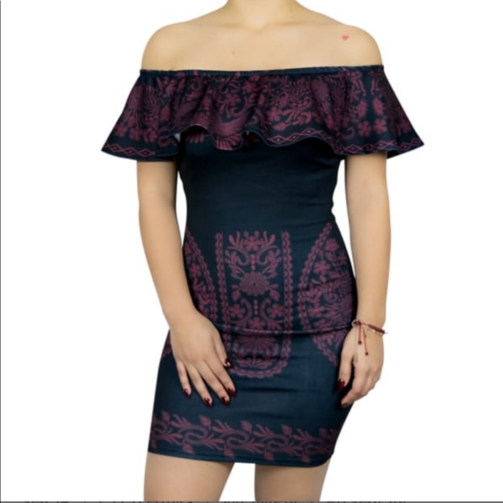 Vestido Diseño Artesanal – Negro con Vino